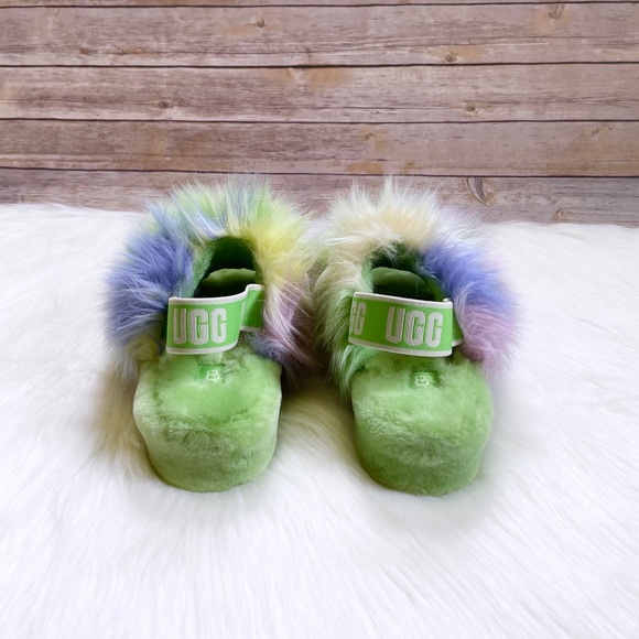 UGG Women’s Fluff Yeah Slide Tie Dye Slipper Sandals In Apple - Picture 5 of 7